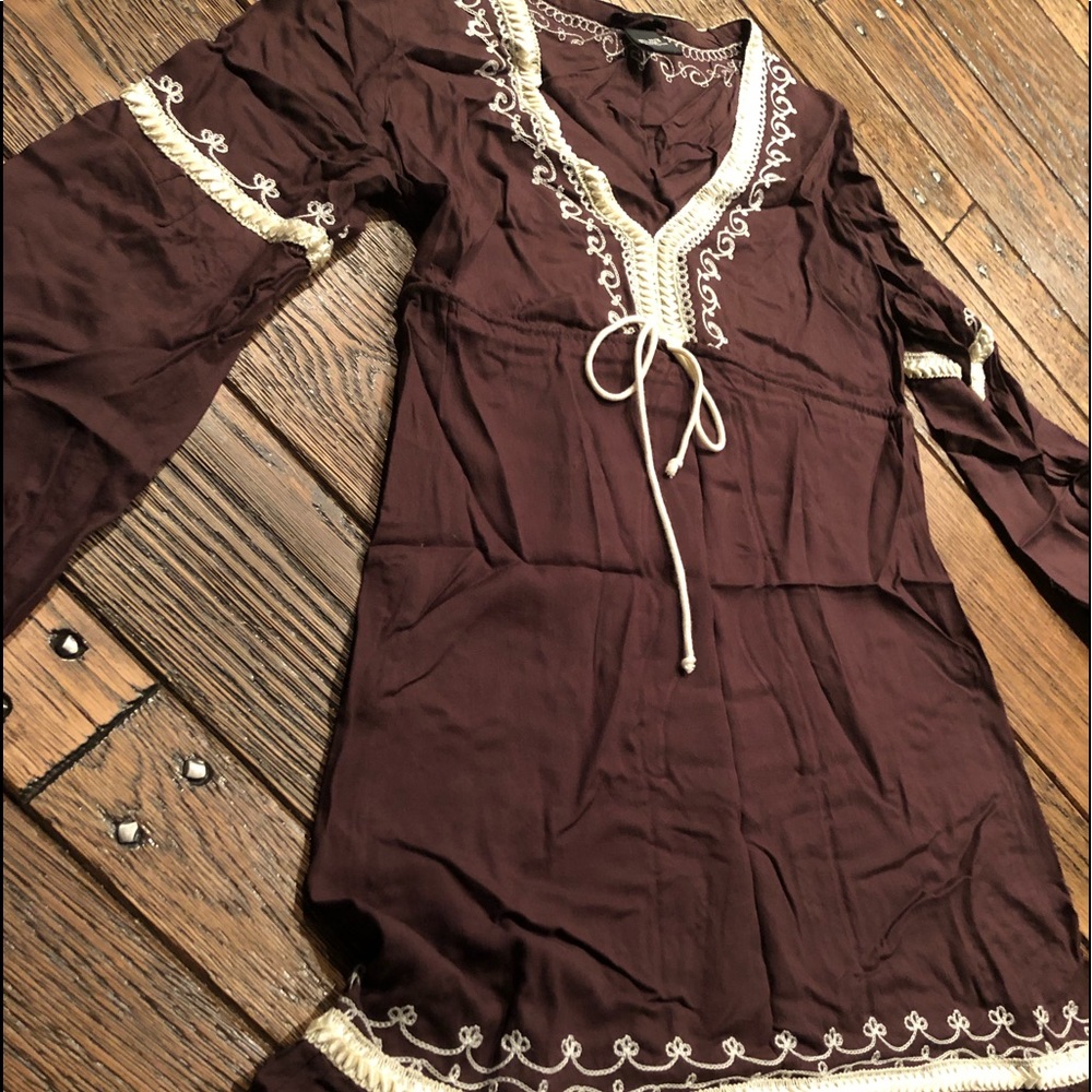 Dress with sewn details